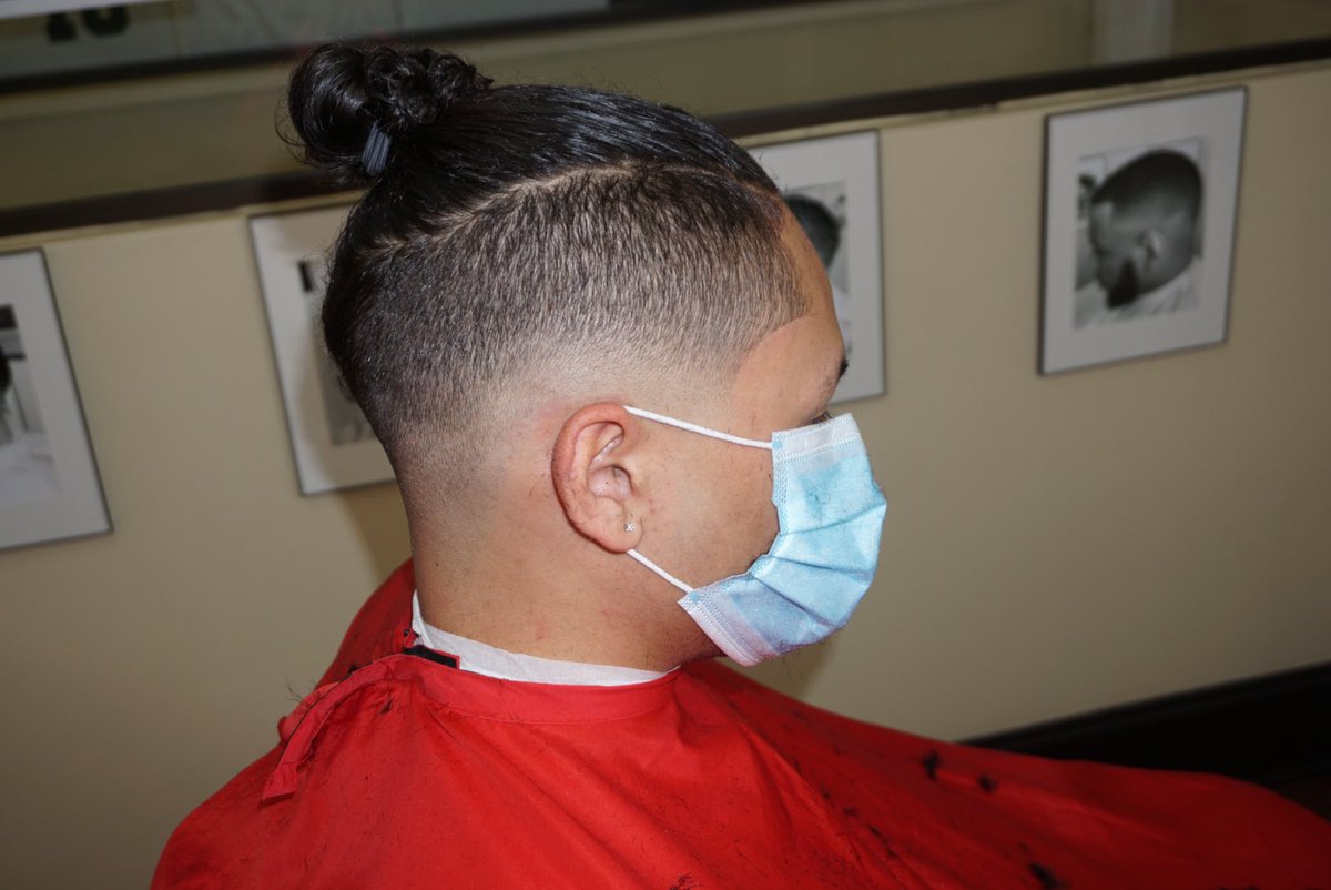 MajorHairtraper's tweet photo. GM π #Elitehairtrappers #Elitecuts #Elitefades #Majorhairtrapper #Major #masterbarber #trappinganitforeverybody #mobileal #mobilehustleking #hustleon3000 #bamabarber #barberlife #webeenon #wemajor #AppointmentOnly #CO2020 #WeAreSouth #usa17 #usa18 #usa19 #usa20 #usa21 https://t.co/zjeup3iXOL