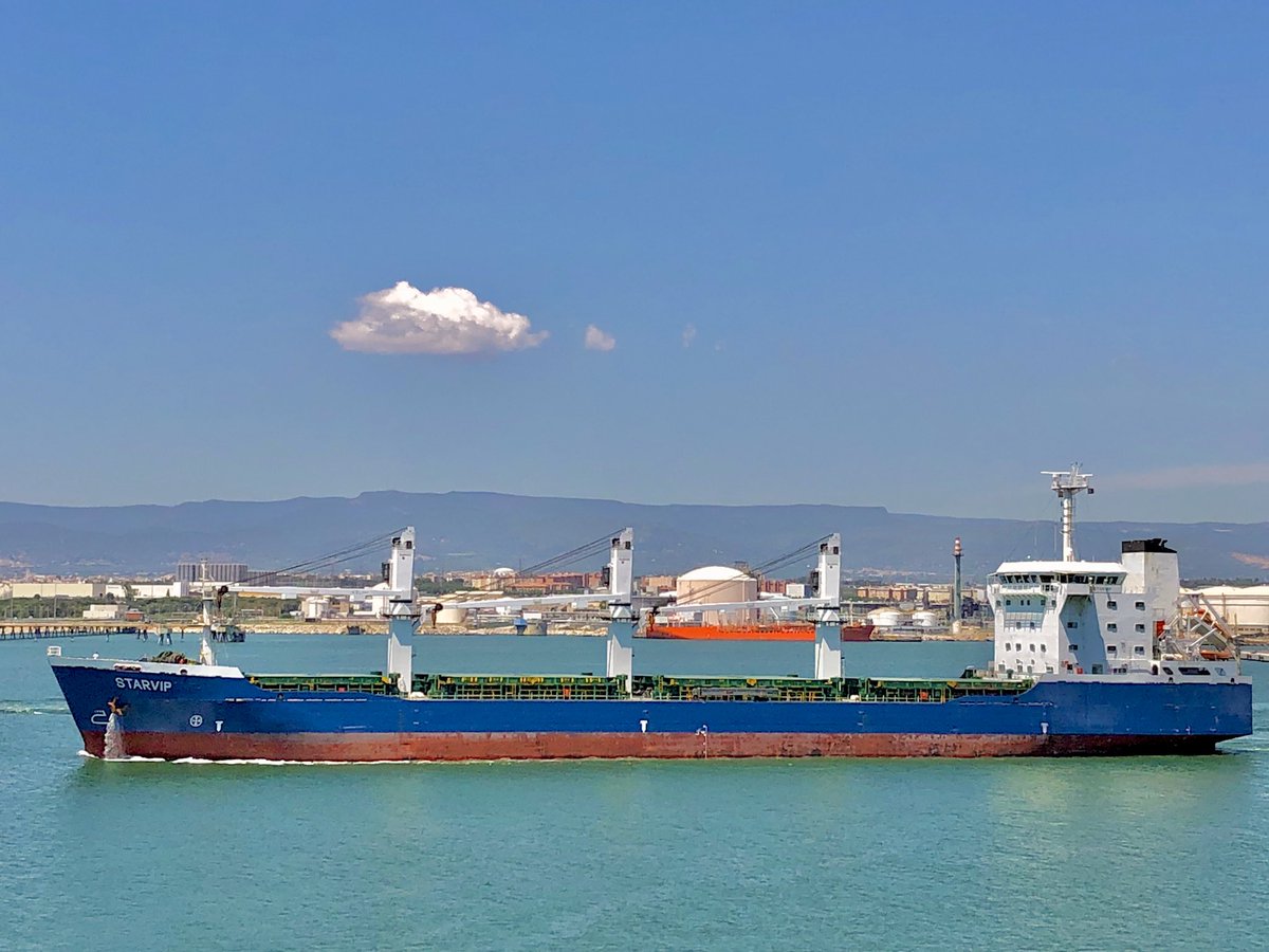 STARVIP departing 👋 #Tarragona 
#ship #shipsinpics #port #maritime #VTS #SAR #Pilot #tug