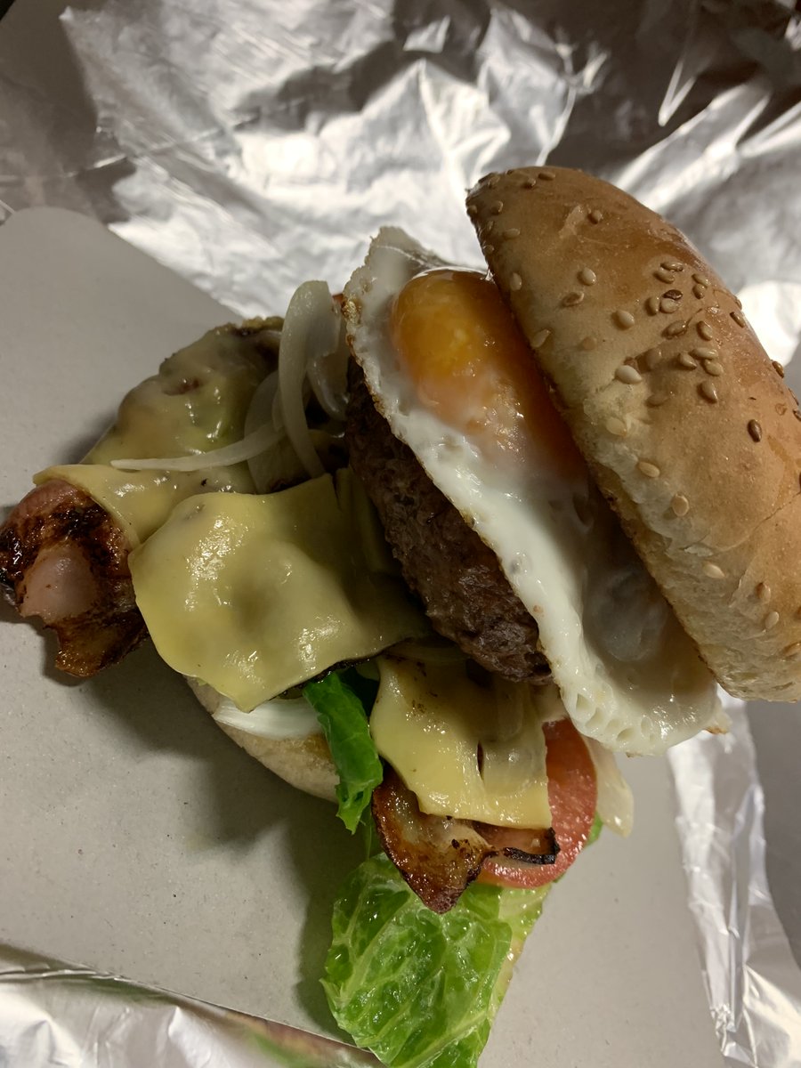 bar_espana_'s tweet photo. #hamburguesa
#barespana
#takeawey
#alcaladehenares https://t.co/Nq43dISjqM
