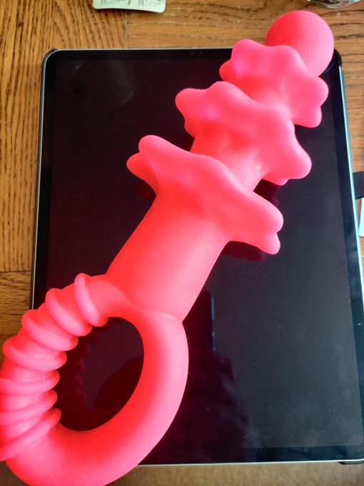 New toys from https://t.co/uPnzq5ih3D Devil's Torch in pink/hard silicone/small (already have the large<a href="/tag/doublefisting"class="tags"><span>#doublefisting</span></a>