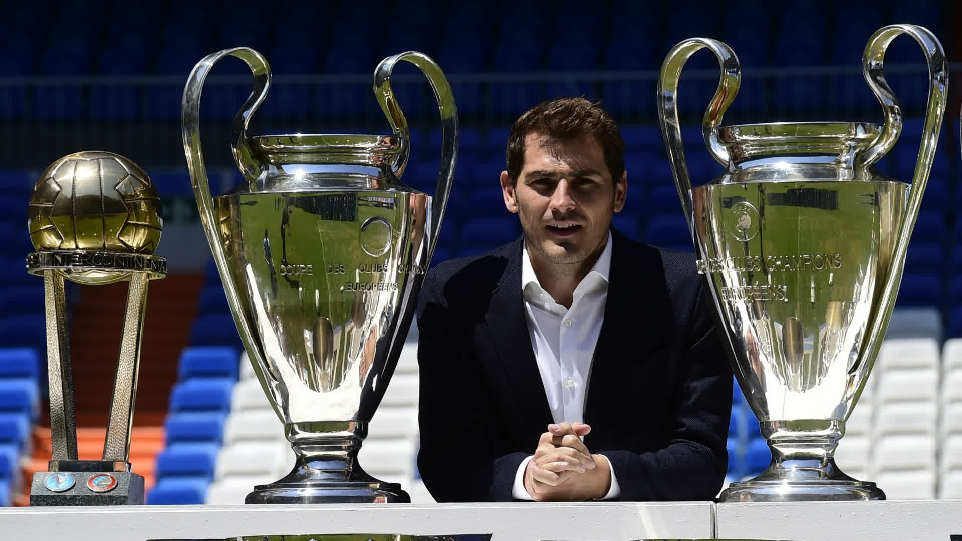One of football s greatest goal keeper is 39 today

Happy birthday Iker Casillas 