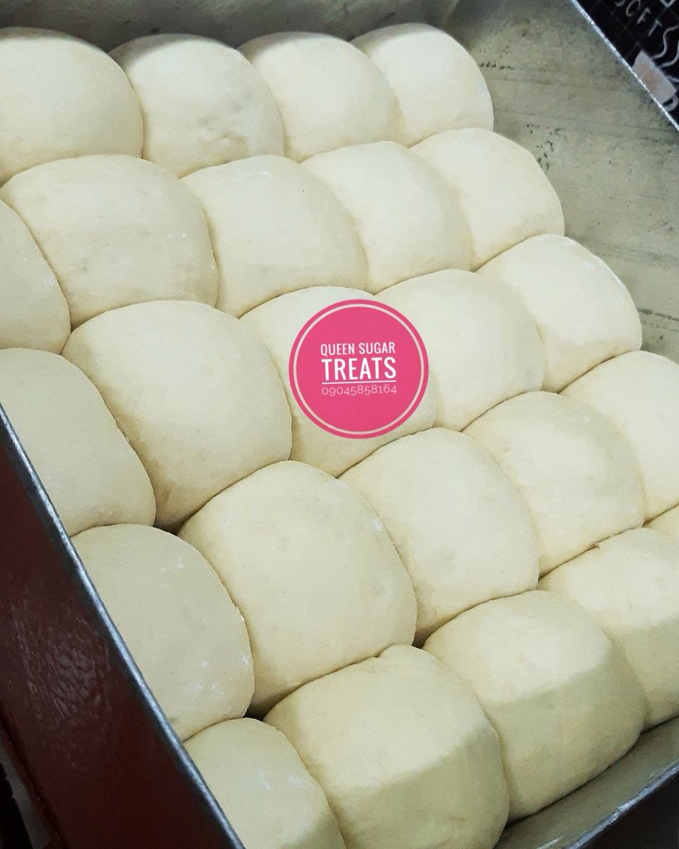 Queensugar_ph's tweet photo. Bread rolls all risen and ready to bake..... #PorthacourtTwitter #bakersinportharcourt #cakesinph #bread #breadrolls https://t.co/Dzav2N1Fx7