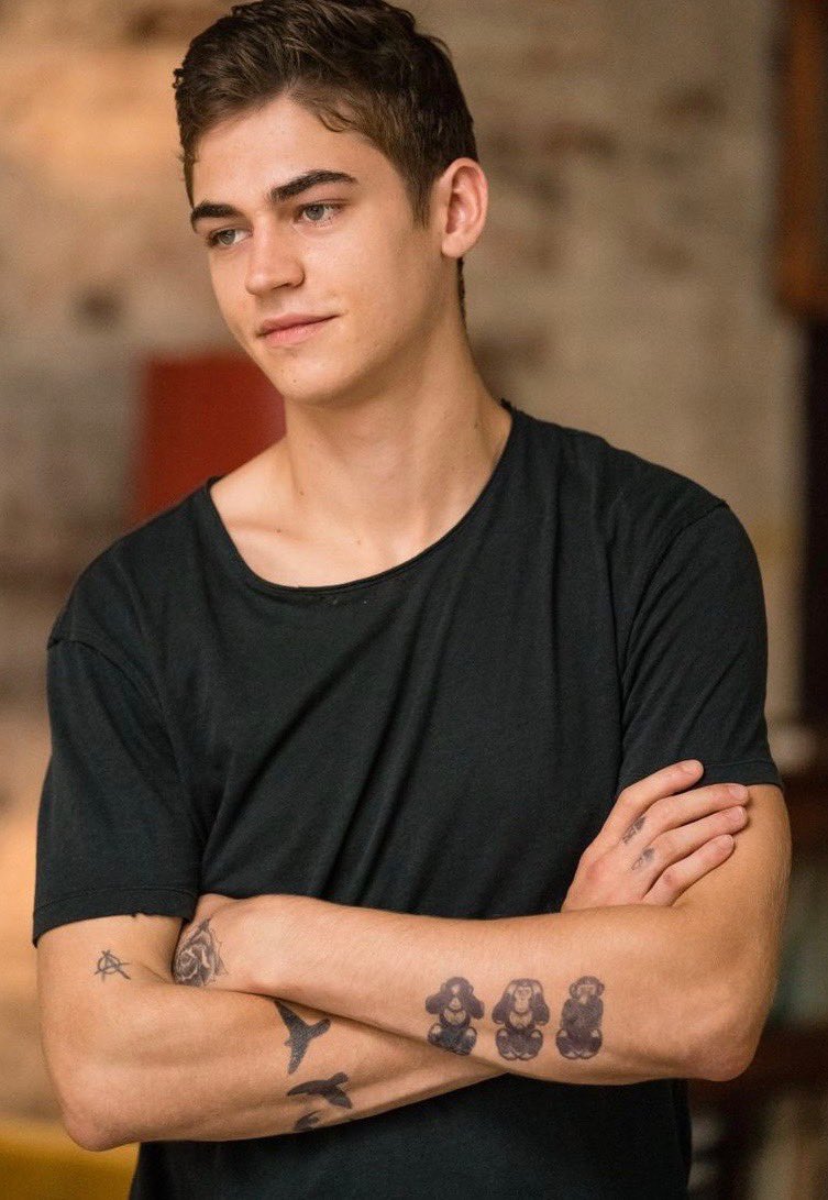 Gossip Room Le Saviez Vous L Acteur Hero Fiennes Tiffin Du Film After Joue Le Role De Tom Jedusor Voldemort Enfant Dans Harry Potter Et Le Prince De Sang Mele Et C Est Ralph Fiennes
