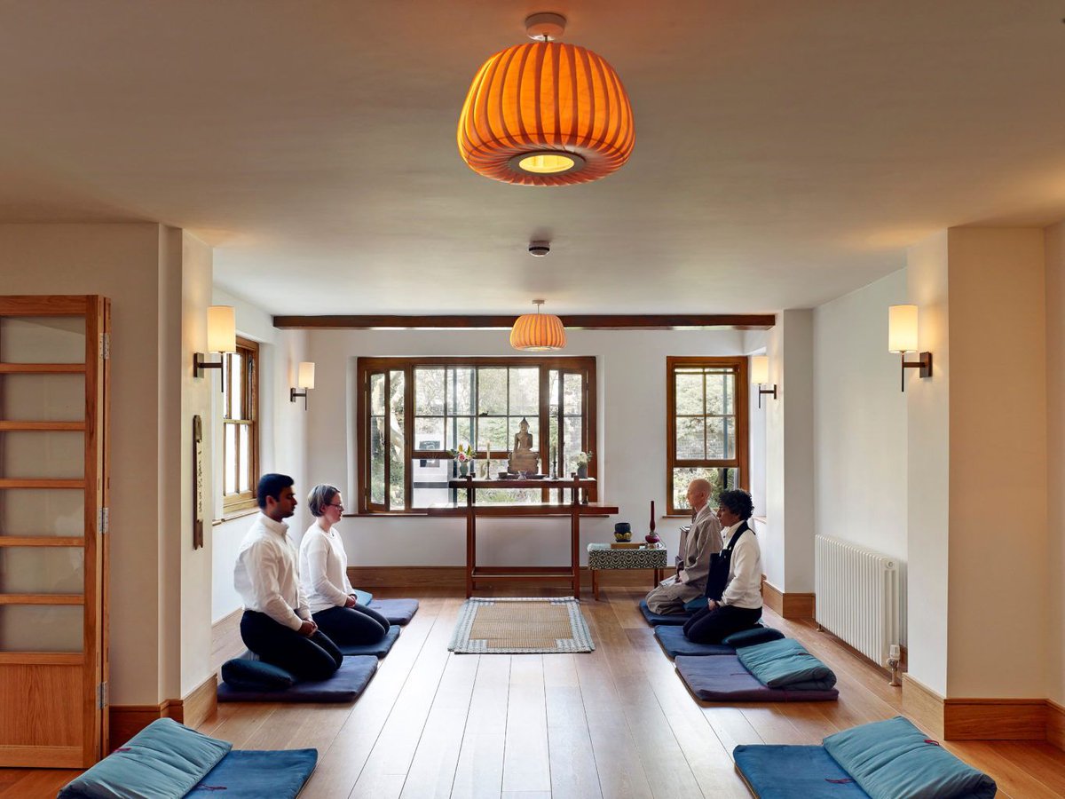 tricyclemag's tweet photo. Having a meditation practice sounds nice, but it can be tricky to know where to begin. If you meditate, how did you start your practice, and what advice do you have for those just starting out? https://t.co/70U3XZbk8R https://t.co/yaDoyPccSQ