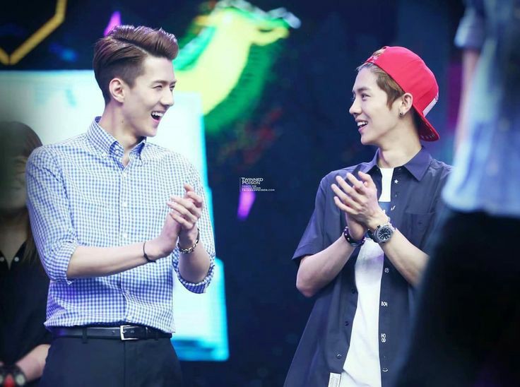 P88NiNi's tweet photo. #520HunHan เห็นแท็กนี้แล้วน้ำตาจะไหล คิดถึงมาก คิดถึงเวลาเขาอยู่ด้วยกัน หลายปีที่ผ่านมาหาฟิคอ่านตลอด กลัวคนเลิกแต่งด้วย โมเม้นก็เริ่มแห้ง แต่เรือฉันยังอยู่ ต่อหัวใจชิปเปอร์ทั้งหลาย เปียกปอน https://t.co/QgVs07iCUt