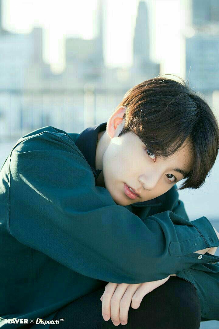 6038Hiroo's tweet photo. @BigHitEnt @BTS_twt Jungkook has every right to keep his medal because he did nothing wrong, they have no right to take away his medal, Jungkook is also human and needs his personal time, Jungkook do not regret that you do not blame yourself, here we support you in everything!!❤️ https://t.co/PrwGwWTjPy