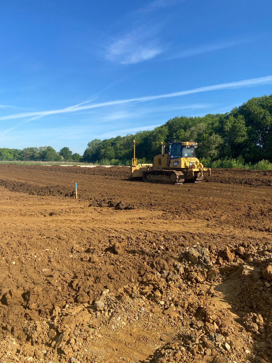 Sportfields_Ltd's tweet photo. Earthworks underway at the new Badbury Park School, Swindon for @ISGplc https://t.co/TQxZg0TWvT