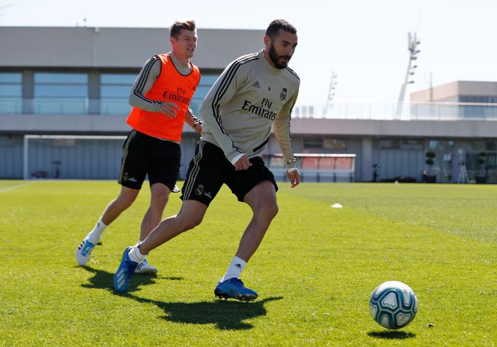 Karim Benzema tweet media