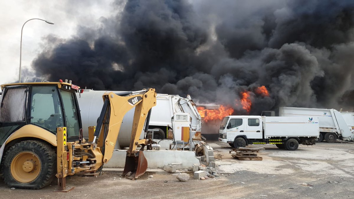OmanObserver's tweet photo. Just in: PACDA douses a fire that erupted in a number of caravans in Mabela, Wilayat of Seeb
#OmanObserver #Oman #PACDA https://t.co/wft5k4RLQf