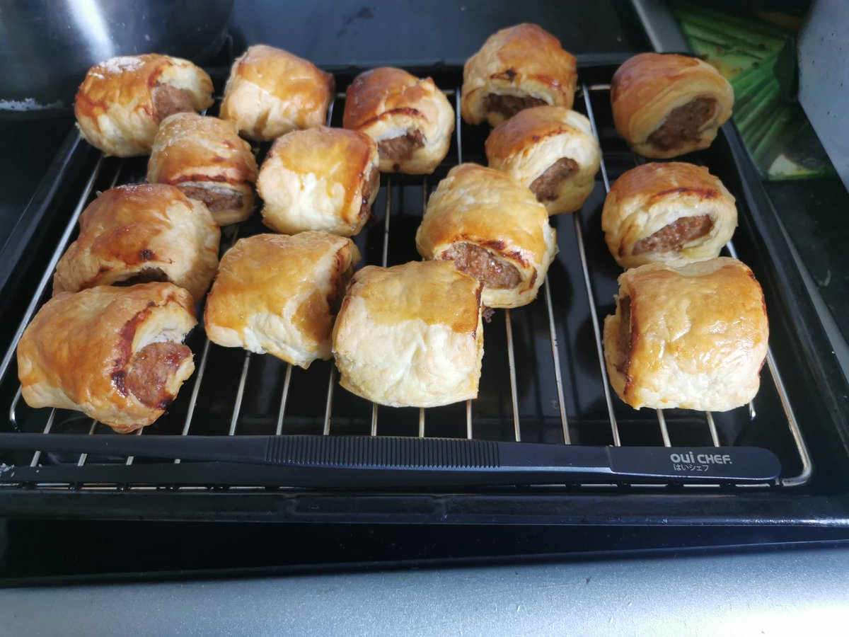 eoghanmulgrew1's tweet image. Homemade sausage rolls for breakfast this morning #idocooking #irishfood #irishchef #breakfast #easyrecipes #SimpleHomemadeRecipes #simplefood