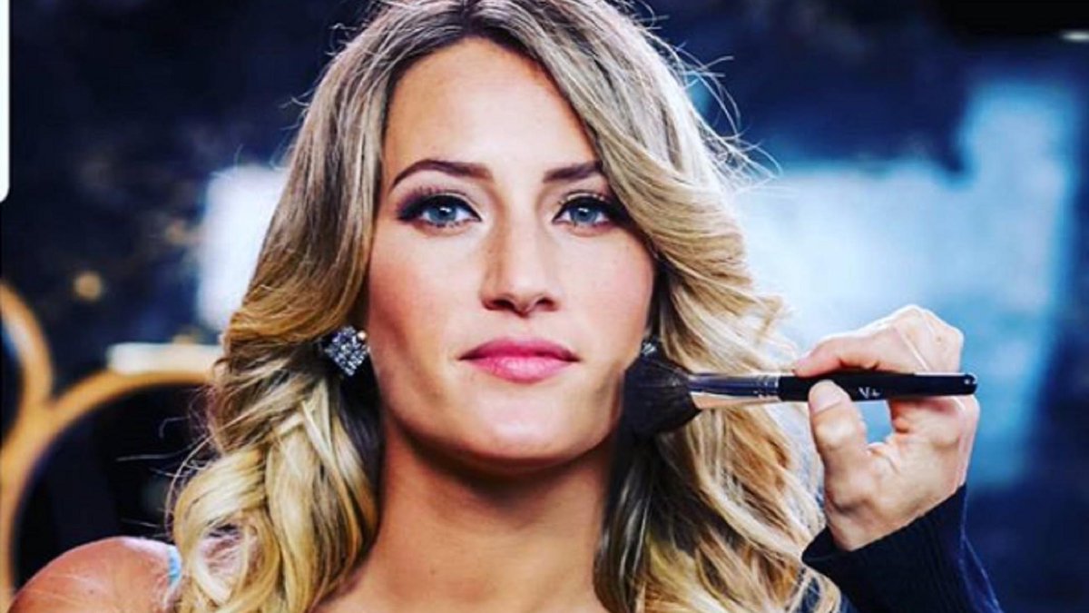 CarlosPazVivo's tweet photo. Charla con Mica Viciconte en el ciclo online “Villa Carlos Paz en vivo” https://t.co/ewLmuSAyqR https://t.co/1k5L40i5yy