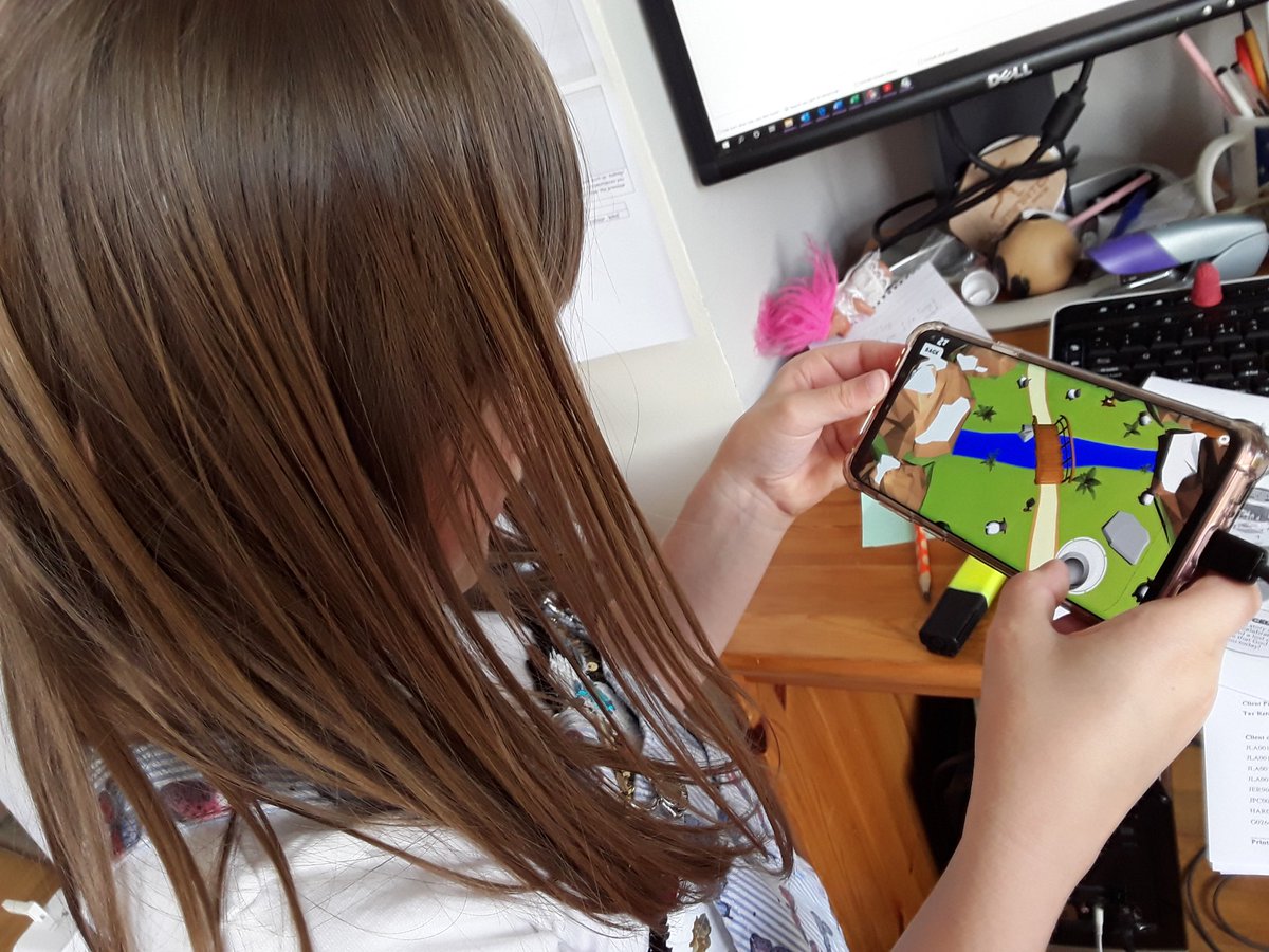 adbaggers's tweet photo. #ThyKingdomCome really enjoying Day 1 of Digital family prayer adventure map. Isla is hooked on catching sheep! #digitalprayer #kids #christianadventures #sheep #shepherd #sayingthankyou @QFBrigaders https://t.co/fiCwbVfGMX