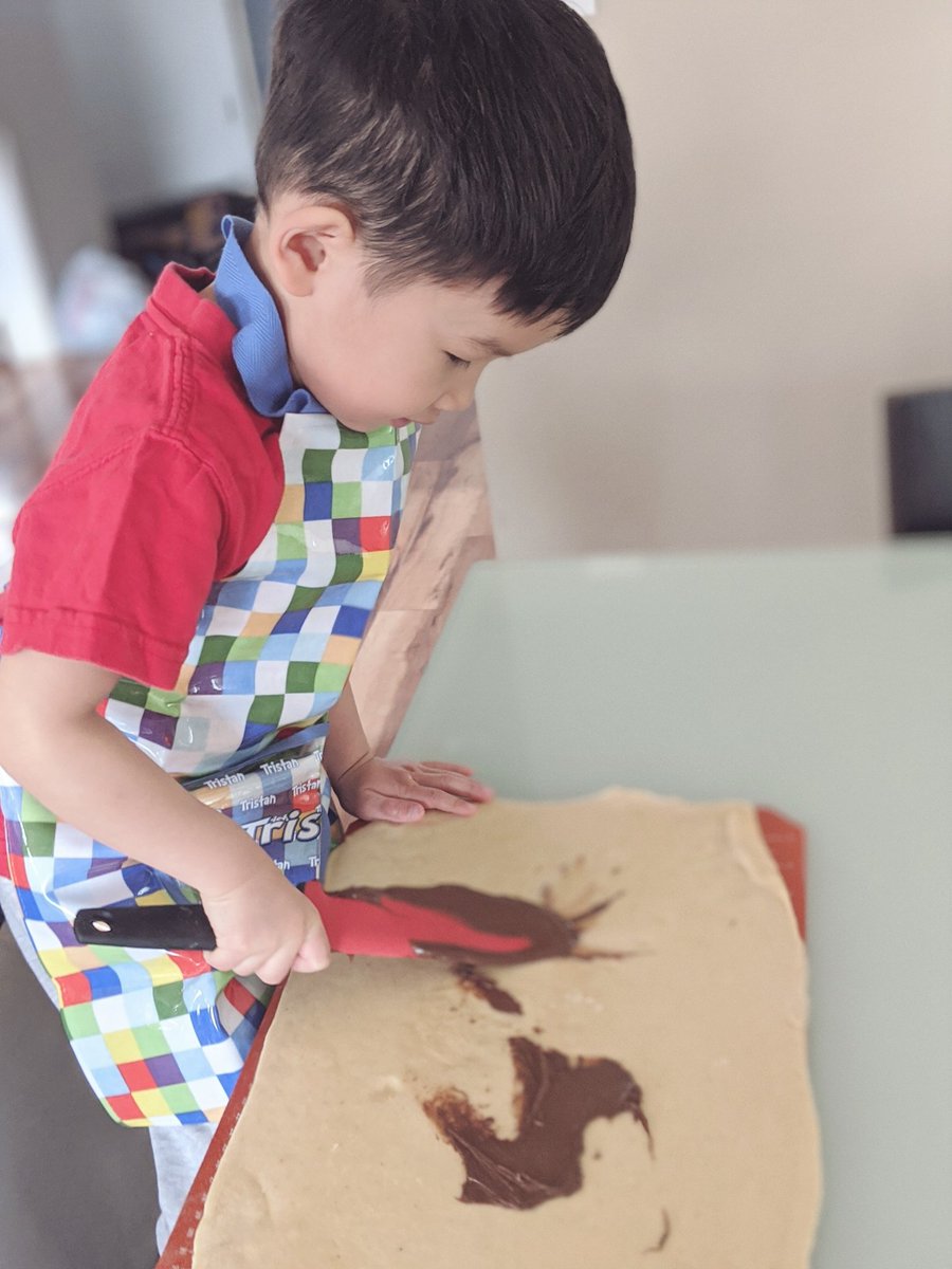 lien_10's tweet photo. "Can we make chocolate babka, mommy?"......sure.....🤤....he really did ask lol #LifesSimpleIngredient #Quarantine #bakingwithkids #chocolatebabka #mommyandsontime #stayhome #bakingalldaylong #yycliving #yycbaking #CdnWheat #EatWheat #ABwheat #COVIDbaking #baking https://t.co/ce4roT9xVJ