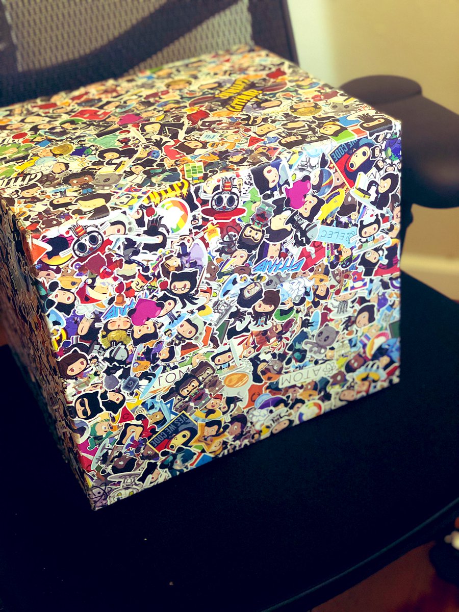 barnali_c's tweet photo. I am absolutely judging this box by its cover. It has powers and simply looking at it has lifted my spirits. 😍 https://t.co/dmIQaREsJG