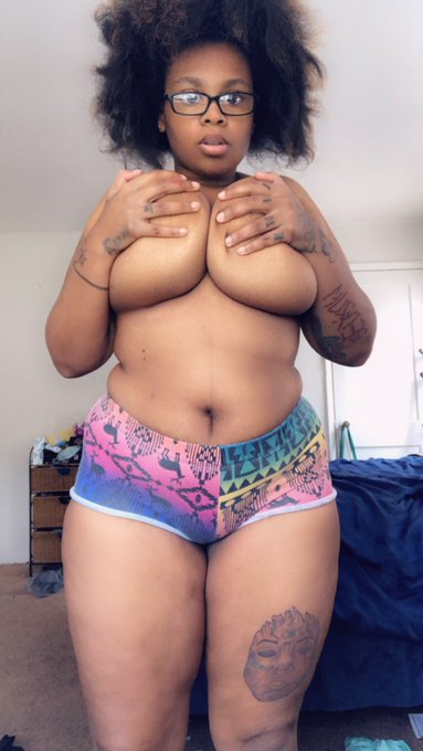 It&rsquo;s crazy how 98% of my body fat is these big ass titties 😩😩😩 they need to get smaller too tf  #dafinestcreations<a href="/tag/energy"class="tags"><span>#energy</span></a><a href="/tag/chicago"class="tags"><span>#chicago</span></a><a href="/tag/muse"class="tags"><span>#muse</span></a><a href="/tag/artislife"class="tags"><span>#artislife</span></a><a href="/tag/pieceofart"class="tags"><span>#pieceofart</span></a>