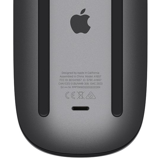 TylerSarjeant's tweet photo. @Apple  Somehow known for great design... and the worst design mistake of all time. https://t.co/ZXDlOr4e8O