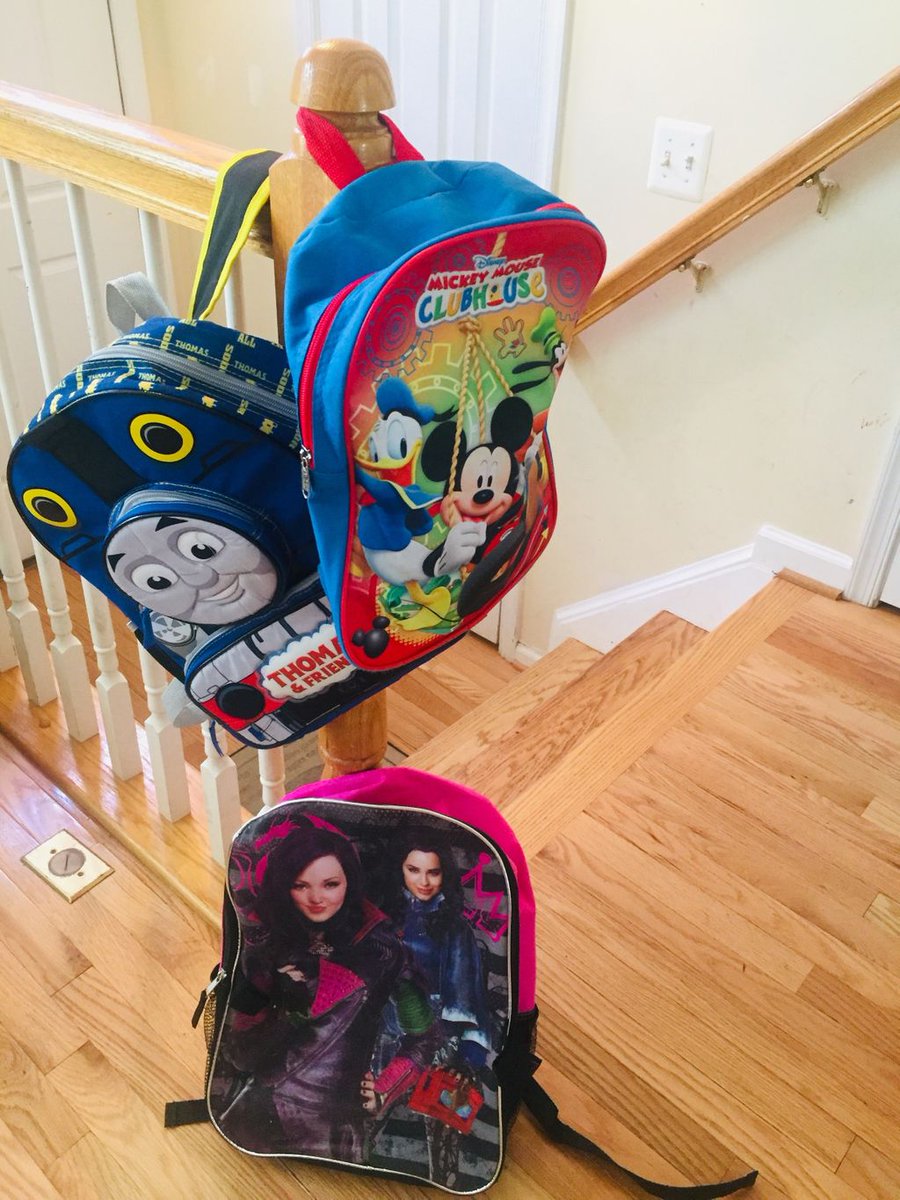 BrightbyText's tweet photo. It's time to celebrate the end of the school year, but it doesn't quite feel the same. Check out our blog for ways to make it special for your children anyway.  https://t.co/RAUwM0TSpi https://t.co/tl9VBqmt6B