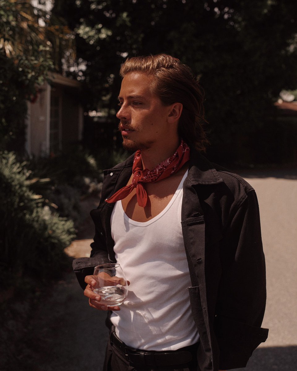 sprousepics's tweet photo. handsome https://t.co/DqrLk818gM