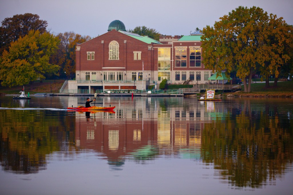 KressInn's tweet photo. Looks like it will be a great weekend for outdoor activities! Bomier Boat Launch along the Fox River has been renovated and is open.  Bring your kayak and explore the Fox River in front of St. Norbert College! #weareopen #spiritoftravel #staysafe #kressinn #kayakmemorialweekend https://t.co/qCpr5JnG1C