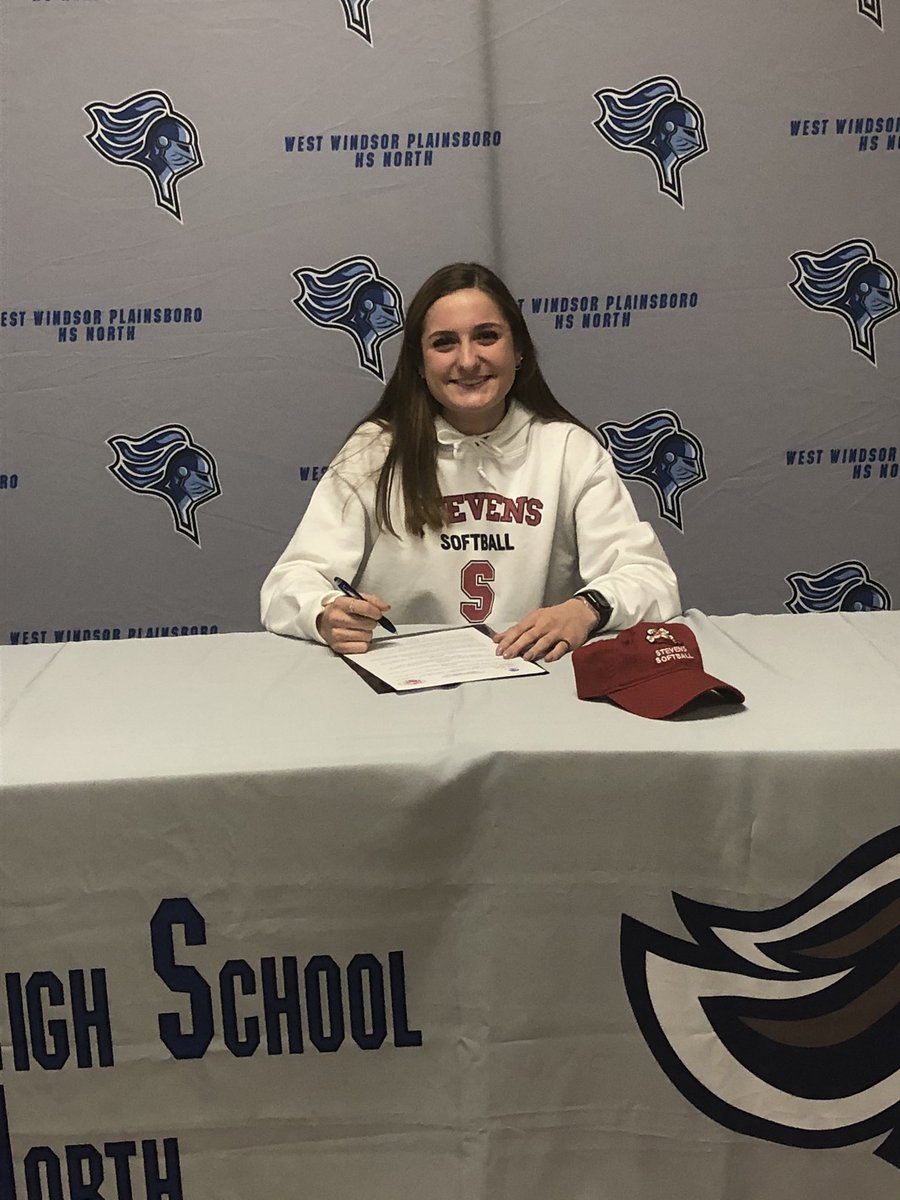 WWPNorth2020's tweet photo. Congratulations to Julia Baber who will be continuing her education at Stevens Institute of Technology  studying Social Sciences with concentration in Psychology, and Biomedical Engineering.  and playing Softball ! @FollowStevens @StevensDucks #wwprsd @HSNBlueHole https://t.co/2KO3bEFysx