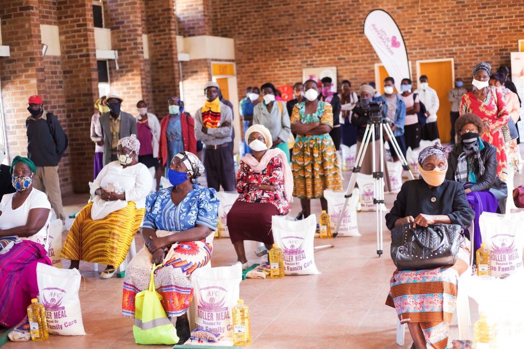 care_agape's tweet photo. The Emergency Relief Food Package and Soap distributed to vulnerable families through UFIC and Agape Family Care in Entumbane, Bulawayo will help ensure continuous food and hygiene supply that can sustain a family for up to 3 weeks. #LivelihoodsProgram  #Bulawayo #Entumbane https://t.co/EkfXazLURL