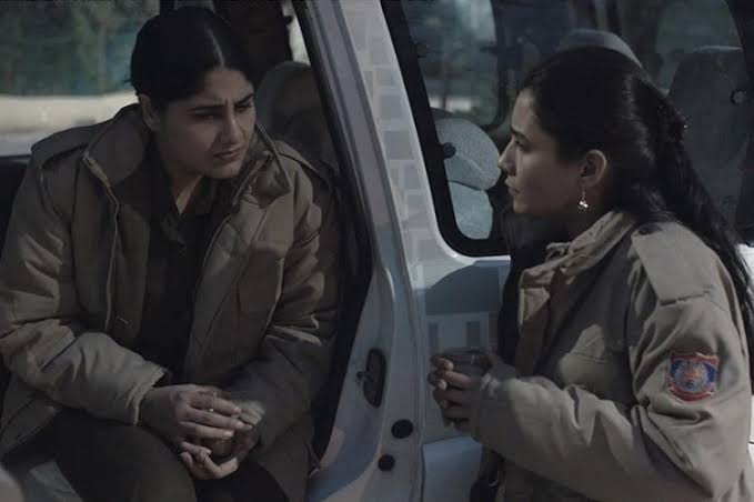 63. SONI @NetflixIndia A snail-paced but hard hitting film about women police officers,this film feels very very real,thanks to the brilliant cinematography and ace direction.Both  @GeetikaVidya &  @salonibatra_29 are fabulous. Watch if u hv patience for slow films. Rating- 8/10