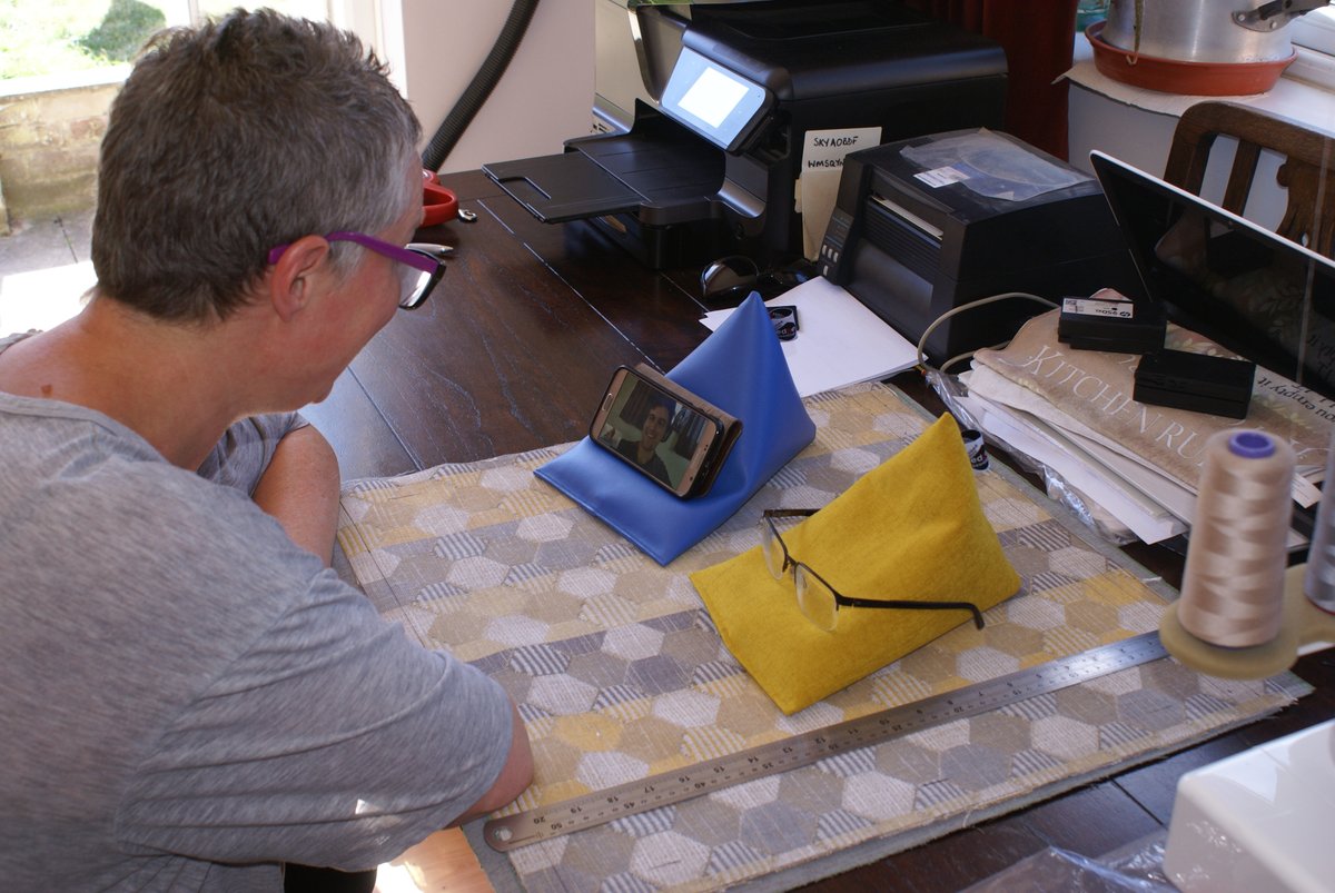 edgebeanbags's tweet photo. The family photo of lockdown....Dad making, Mum talking to son & heir via #WhatsApp
#TechbedMini made by us, here, at home.
#staysafe https://t.co/48KFIYTgw3