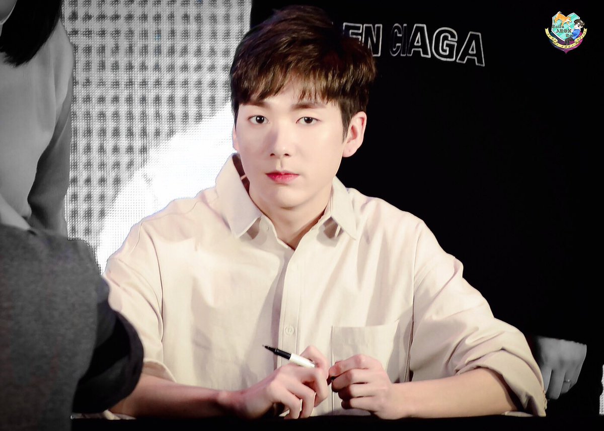 baidu_aron_bar's tweet photo. 💫𝐇𝐚𝐩𝐩𝐲 𝐀𝐑𝐎𝐍 𝐃𝐚𝐲💫

🎉아론아 생일 축하합니다 🎂
#HAPPY_DARLING_KWAK_DAY 
#우리의영웅_곽아론_생일축하해
#말해뭐해_러브의_은하수별_생일축하해

【前线：郭糯米 丝带】 https://t.co/ouypgSL6I3