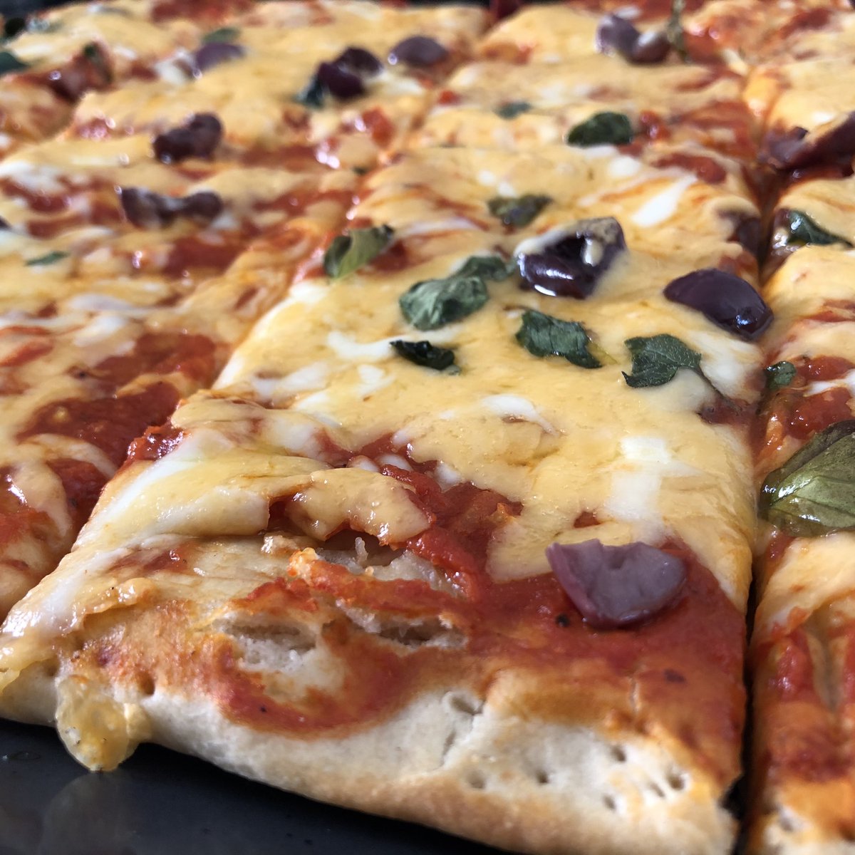 lifestyleneeta's tweet photo. Omg @FoodiewhippedSA you know how to make a woman happy! Just look at this veggie pizza 🍕 https://t.co/sGsOYs0d0M