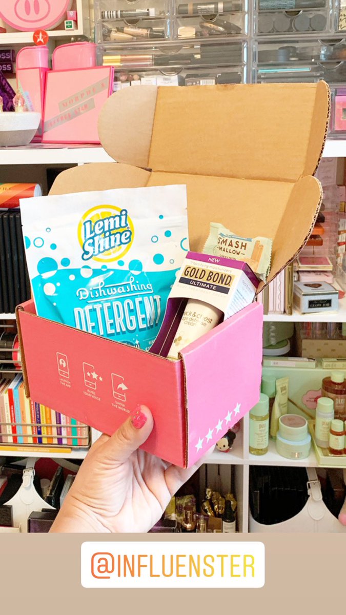 Melimakesfaces's tweet photo. Thank you @Influenster @Influenster @Snackapade @Lemishine #SpringForwardVoxBox #complimentary https://t.co/tp6ncZr149