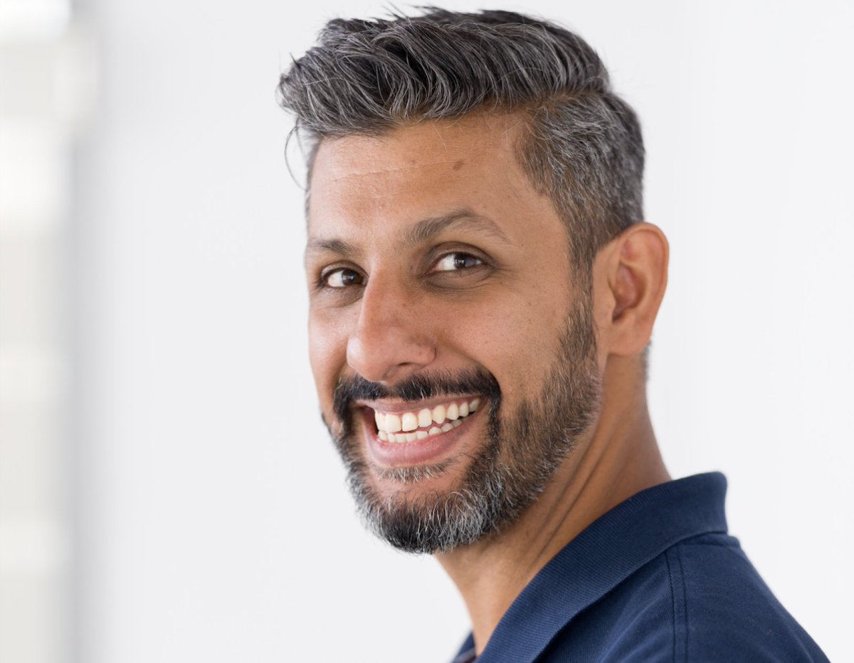 AmazonNewsEU's tweet photo. Check out the interview with Yasser Jadidi, Senior Manager at Amazon @AWSCloud lab who takes us behind scenes of our fourth #research and #development center in Germany #AI #lablet https://t.co/gf80pVMfDV https://t.co/7vakFey5uE