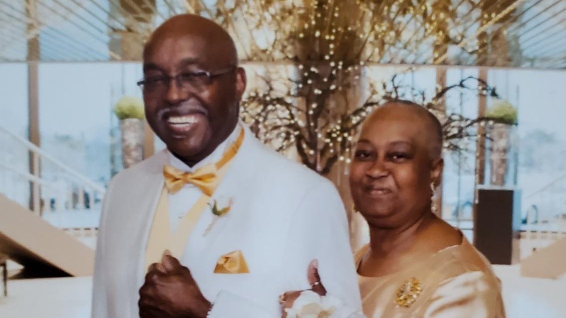Edmon and Gwendolyn Carmichael met as teens and were married for 53 years. Edmon (Clint), 79, retired from  @Chrysler after more than 30 years, died April 13. Gwendolyn (Gwen), 72, had master's degree in social work from  @waynestate, died April 14  https://bit.ly/36f0HgN 