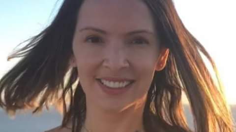 cacaukkk_'s tweet image. Não gosto de você. Não sinto verdade em você. Acho você, sim, incoerente, você está onde te convém. Acho você uma falsa, acho você extremamente sem educação, extremamente grossa com as pessoas, extremamente soberba.
#SaveBelParaMeninas #SalvemBelParaMeninas