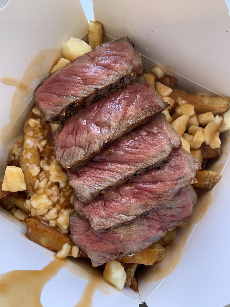 BigDsDogHouse's tweet photo. Now that’s a poutine! Wonder what special we got cooking up for Saturday ??? Not this one lol https://t.co/aYaTqtLfIQ