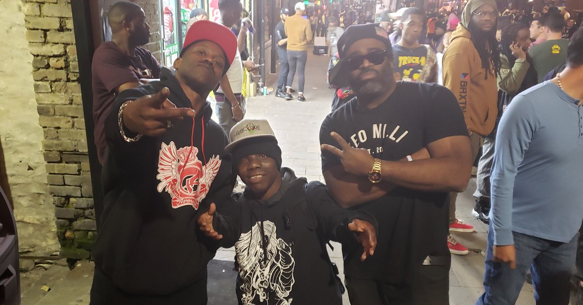 XrossRoadsNyD's tweet photo. Respect to our OG brother Bushwick Bill (rip) as he would say "love is love". Shoutout to @Yungknxw
for dropping his ep today and carrying his dad's legacy. #RoadLessTrav #xrossroadsnyd #weikonic #unitedmasters #imwitsupe #legendscircle https://t.co/sQF7R2jG5v