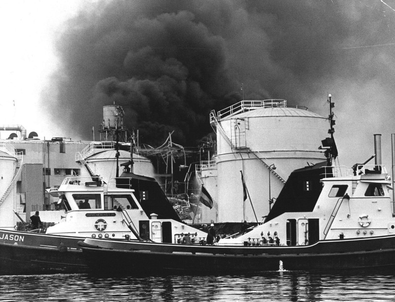 De afgelopen week ben ik druk bezig geweest met het nieuwe thema 'herdenking en verlies' op rizoomes.