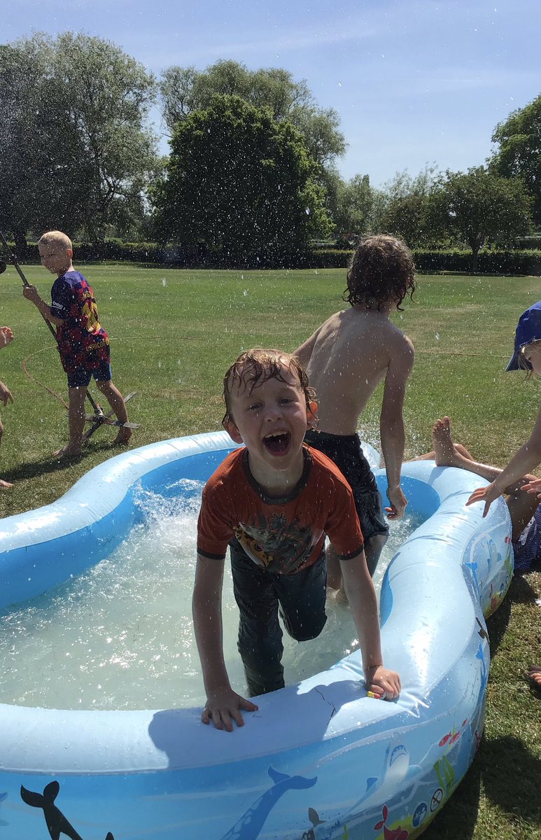 stpeters2_8's tweet image. We have had a fantastic afternoon playing in the paddling pool underneath the sprinkler! A perfect activity for such a hot day! We even managed to get @PhilHardyCPS with the water pistol 😂 #waterfight #paddlingpool #KeyWorkers #bestdayever @stpetersyork