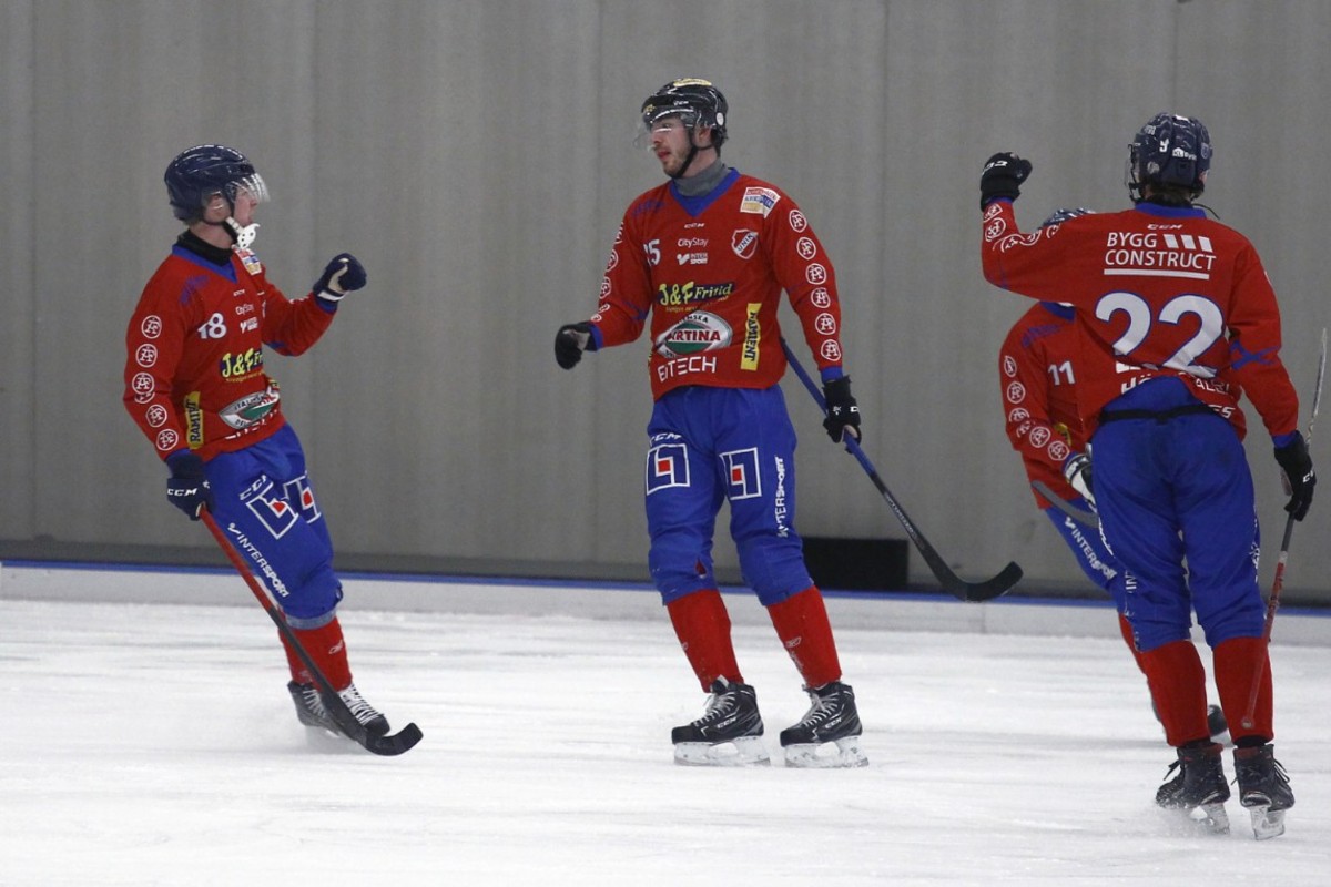 UNTsporten's tweet photo. Spelartuppen är spikad – kan Unik bli ett topplag? https://t.co/T8gB6IISuQ https://t.co/X3DeBxHDAy