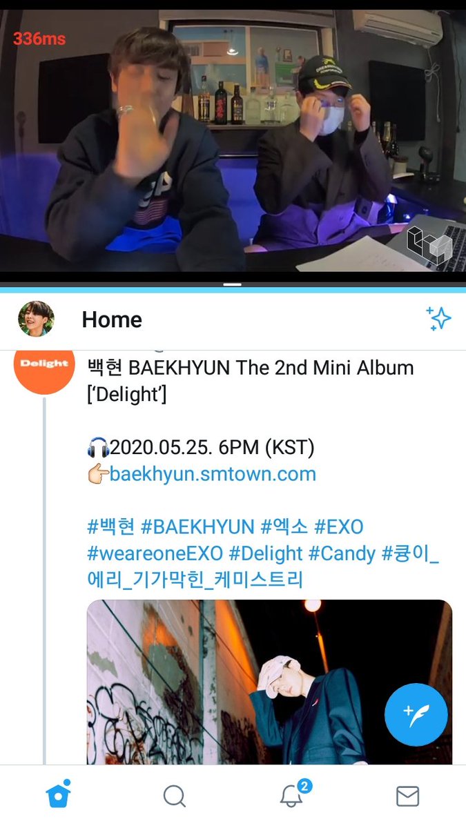 jaiixiu99's tweet photo. Multitasking is the key zjxjxnfnc

#DelightIsComing #5DaysToDelight
@weareoneEXO #EXO #BAEKHYUN

#AnswersByLOEYxMQ
#QnAwithNNGㄴㄴㄱ 
#CHANYEOL  #LOEYxStudioNNG https://t.co/6s6kpBsUxi