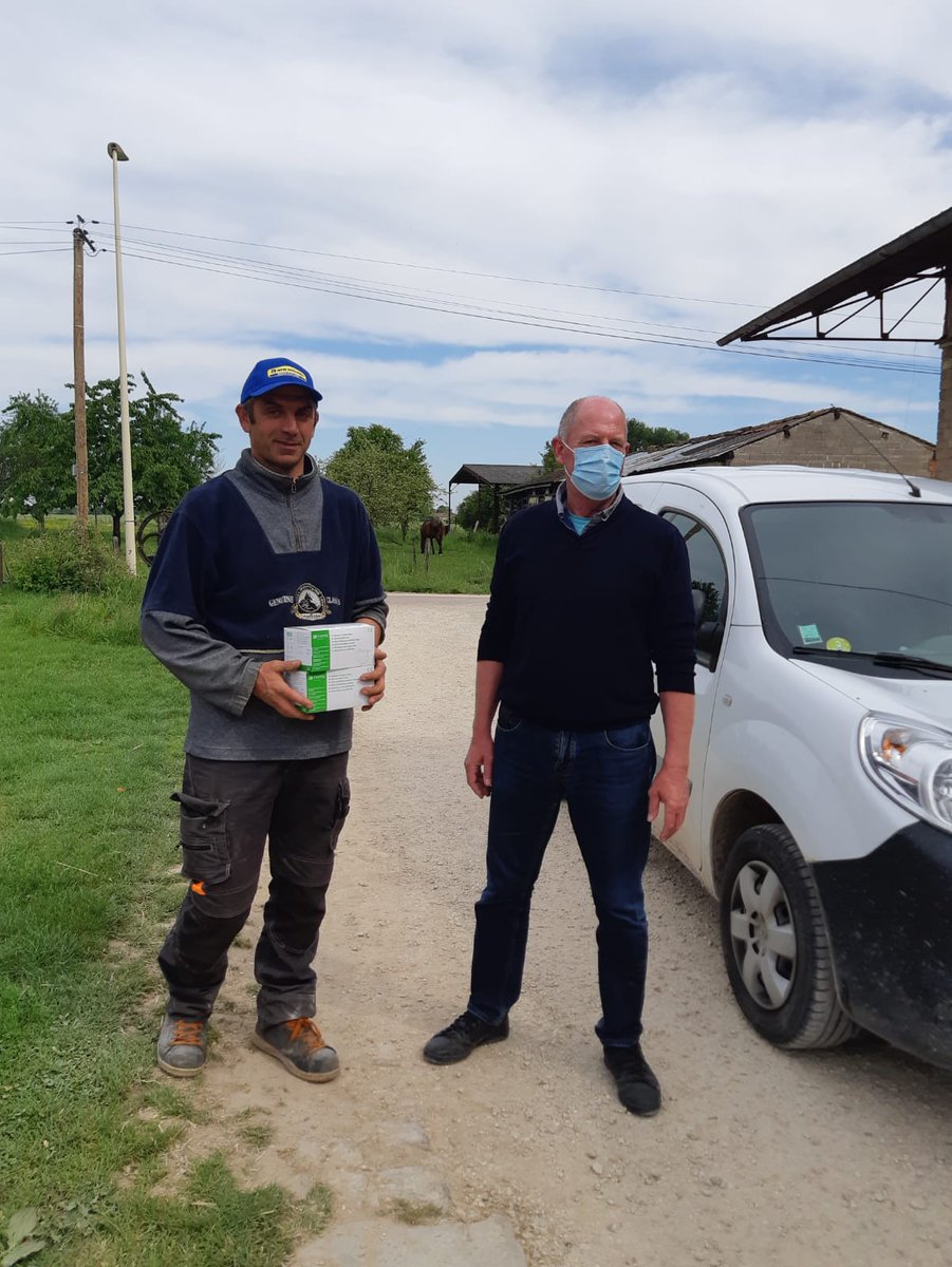 fdsea_10's tweet photo. En quelques jours, la #fdsea10 a acheminé 65000 masques #FFP1 sur les fermes auboises. Nous attendons désormais les 20000 FFP2 pour finaliser la distribution. @FNSEA #Covid_19 https://t.co/xA7cJhAp3Q