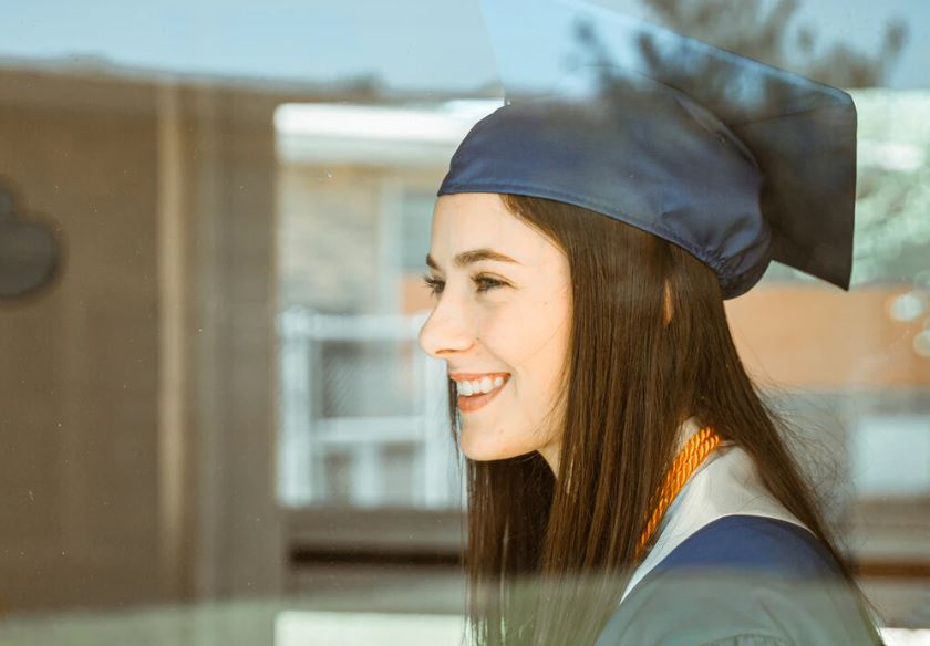 GwinnettSchools's tweet photo. Virtual graduation ceremonies start today, Wednesday, May 20! Find the schedule and viewing information (@gcpstv, livestream, and on-demand) here: https://t.co/L4ikHTVIcI #seniorspotlight #GCPSClassof2020 https://t.co/VuJDfLdcyq