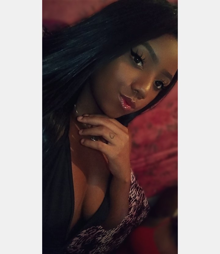 MilyLouc4's tweet photo. 🥀 https://t.co/yIX7xVlTtV