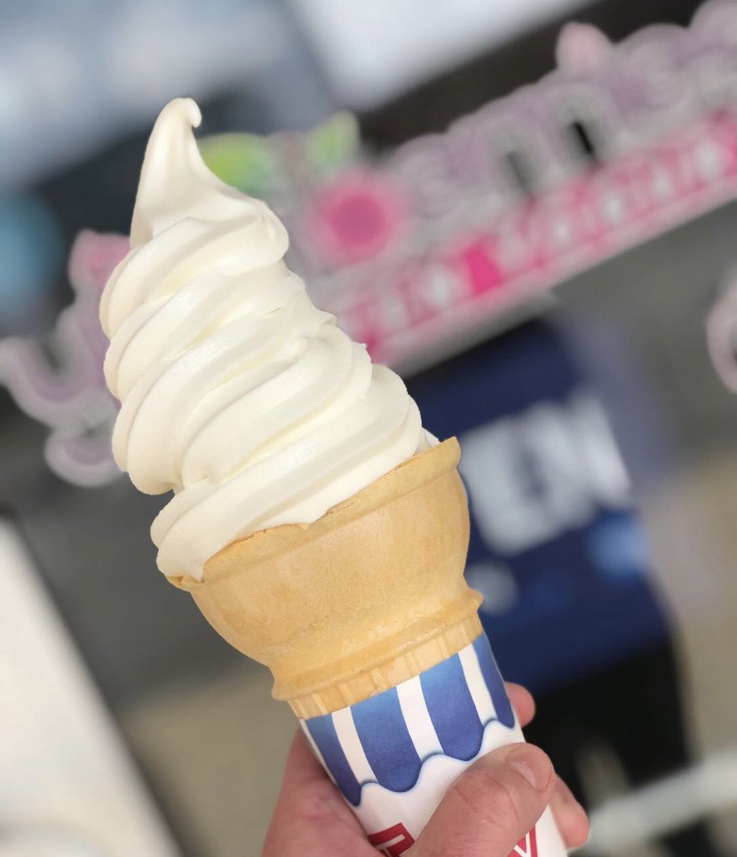 YumberriesFroyo's tweet photo. 🍦$1.00 cones every day 3-5pm! 🍦

Stop and see us from 3-8pm today or order your take out online now for pick up later. 

https://t.co/gSKSnDmFcB

#thankyouforsupportingsmallbusiness https://t.co/UqSSgCBzSp