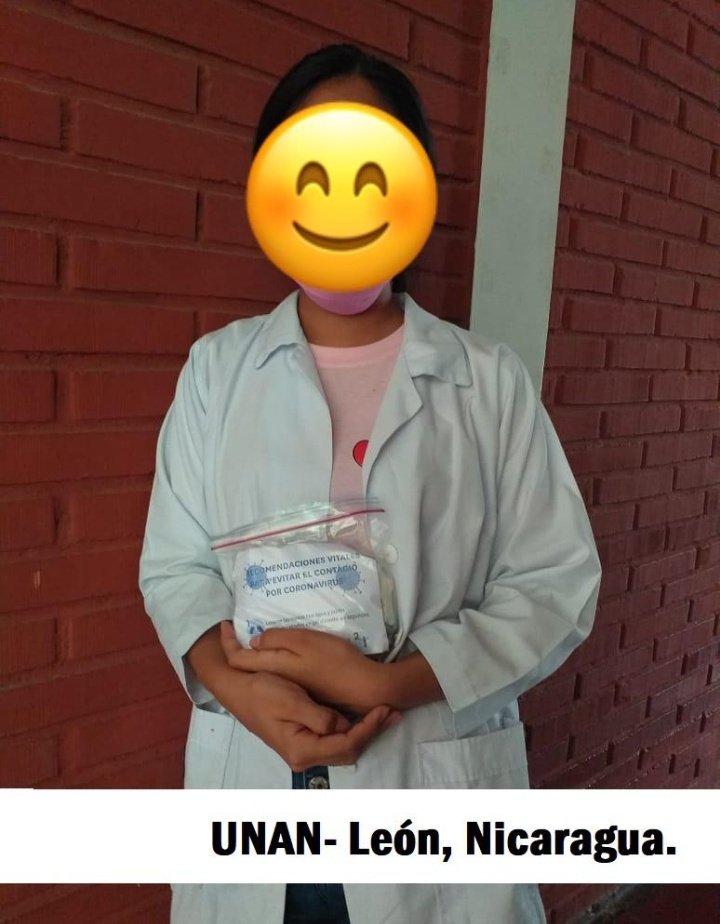 me19_abril's tweet photo. Seguimos haciendo entregas de Kits de higiene y prevención personales, esta vez entregamos en el occidente del país:

✅ Estudiantes en UNAN León
✅Comunidad Santa Rosa 
✅Chinandega 
Nuestro compromiso como jóvenes es colaborar en la prevención desde la solidaridad. https://t.co/zVJ8taipAr