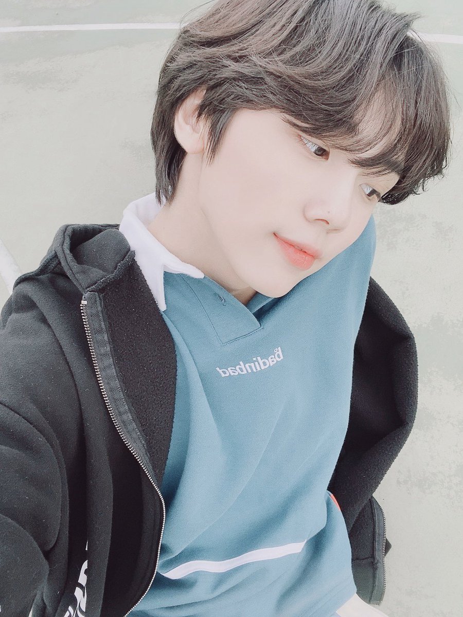 CRAVITY_twt's tweet photo. ❤️러비티❤️..안뇽 🐰왔어요>< 77ㅑ륵!! 오늘은 어떻게 지내셨나 궁금하네요 전 잠시 토끼친구들 만나고 왔답니다 77ㅑ륵!! 사진도 찍었지롱 특별히 보여줄게용ㅎ 오늘도 좋은 꿈 꾸시고 알라뷰❤️ #성민 #토끼가_러비티에게 #알라뷰 https://t.co/M0ZIn4QPfj