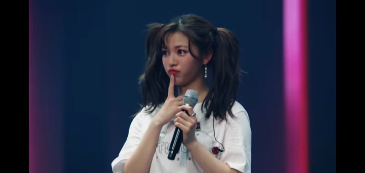 _Spheniscidae9's tweet photo. JEONGYEON WORLD DOMINATION https://t.co/k8uoy0q4RX