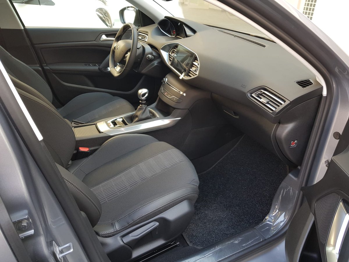 Autolinea_srl's tweet image. #PEUGEOT 308 #BlueHDi  120cv 1.5 SW #Allure full optional 💪😎🔝
Finanziabile anche per l'intero importo, con tasso BASSISSIMO. 
Venite a trovarci per richiedere un preventivo adatto alle vostre esigenze.
autolineasrl.it/Veicolo.aspx?P…