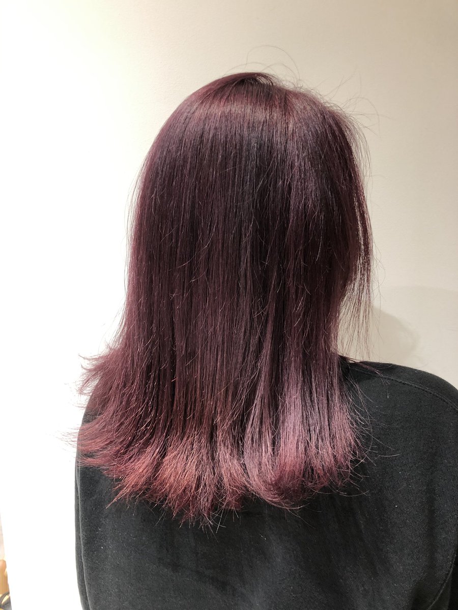 krmiiiii0919's tweet photo. ワインレッド系🍷🍷
ブリーチ1回〜できます❕

コロナで自粛大変ですが、
髪の毛限界な方お任せください🦦✨ https://t.co/C25n8dIiYL