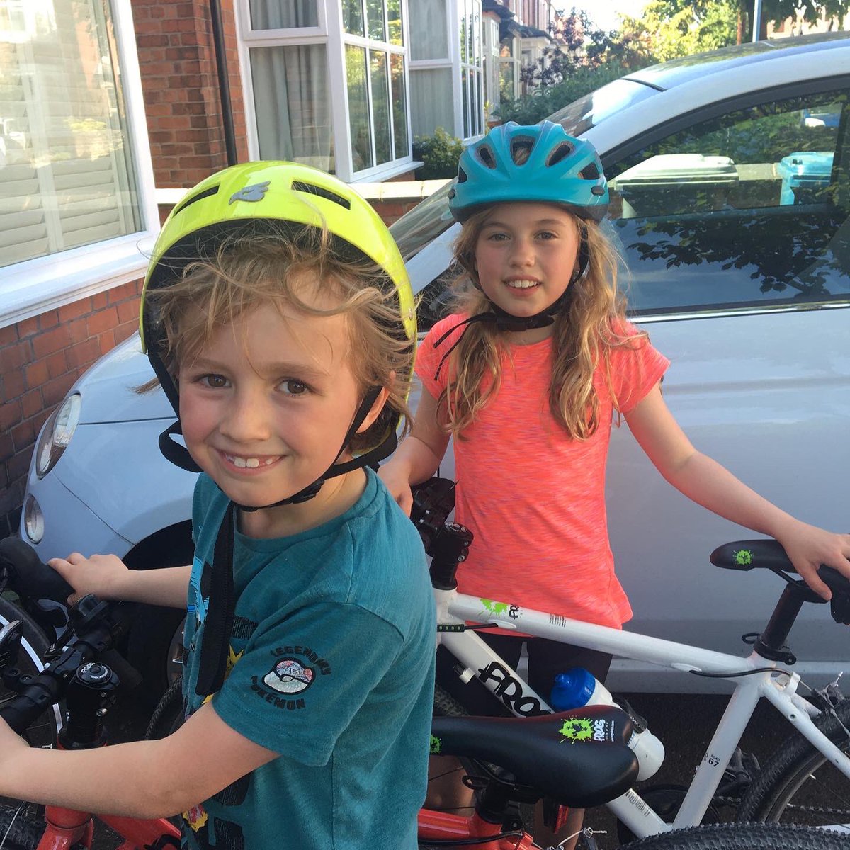 Today to coincide with John’s 40th - we started our joint family virtual #bikeride from Lands End to John O’Groats #lejog in aid of @samaritanscharity.  Follow our trip at #JustGiving justgiving.com/fundraising/jp…