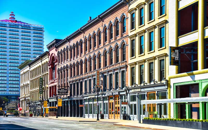 KentuckyOpera's tweet photo. Retail stores and other businesses are opening their doors today! Will you be heading out to shop or continue to do curbside and delivery? #kyopera #teamky #healthyathome https://t.co/VFgKQ8ztYM